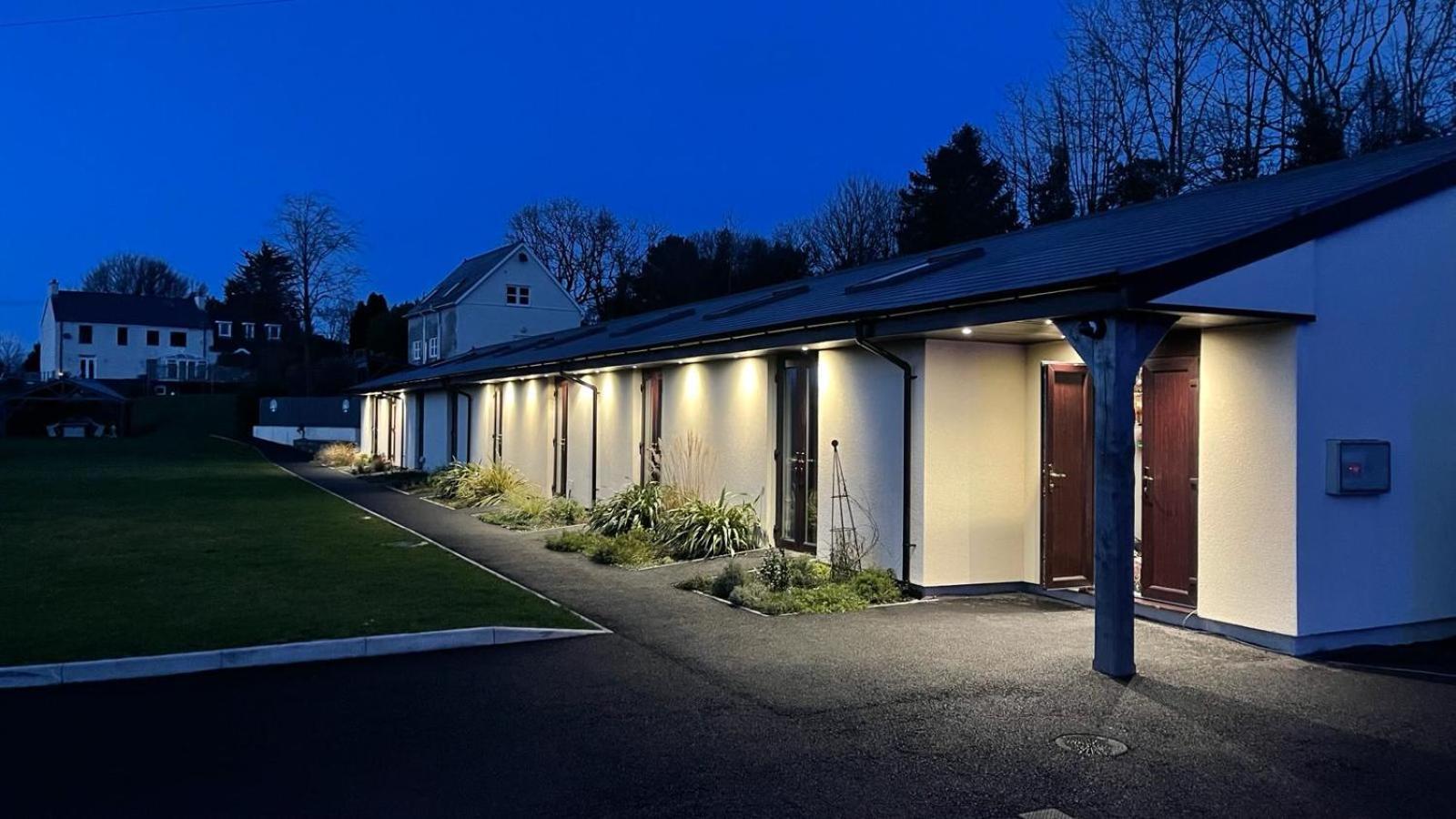 The Old Mountain Stables Caerllwyn Ganol Farm Apartment Newport  Exterior photo